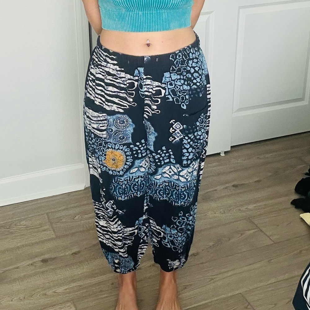 Chic Blue Patterned Pants